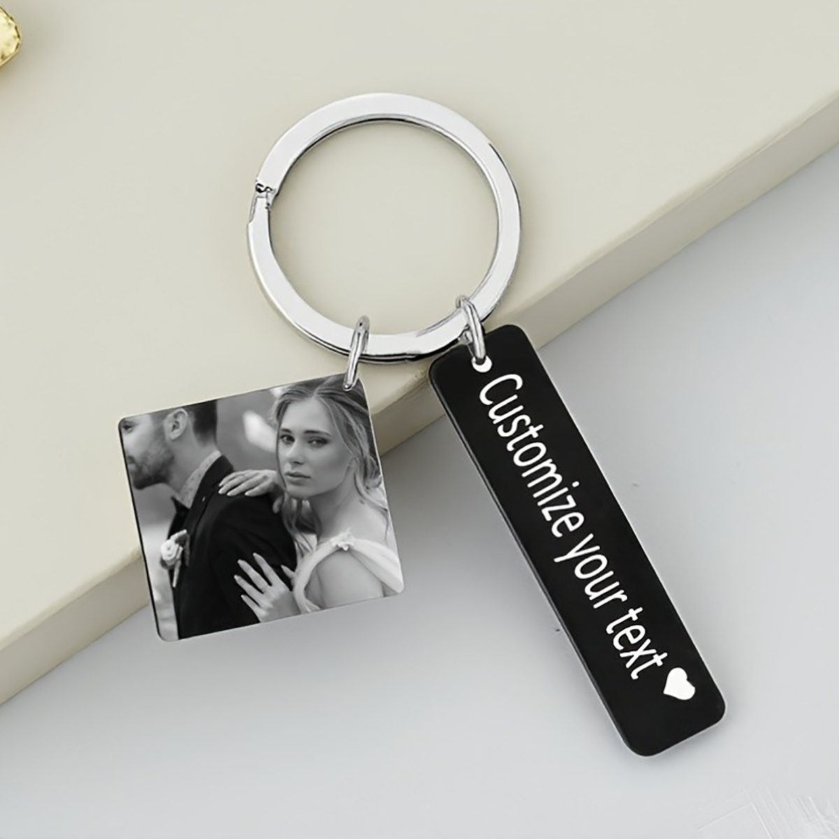 Llavero personalizado de acero - Initial Ring Custom reseña y precio