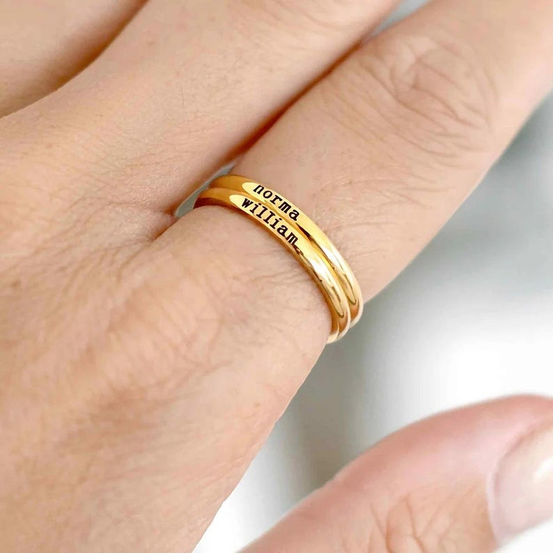 Anillos con nombre grabado per - Initial Ring Custom reseña y precio